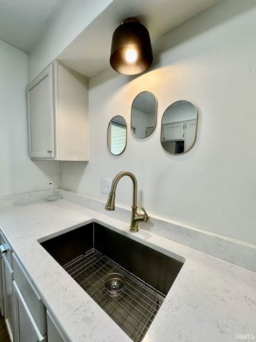 5927 S Phyllis Court, Bloomington, IN 47403