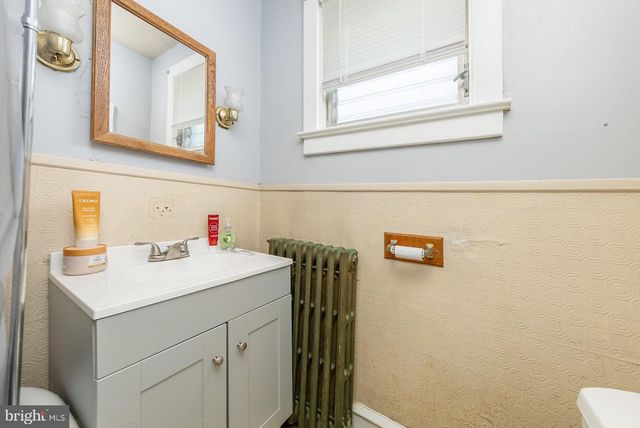 100 LINDERMAN AVE, Cherry Hill, NJ 08002