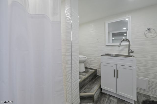 539 Kenwood Pl, Teaneck Twp., NJ 07666