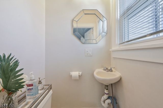 539 Kenwood Pl, Teaneck Twp., NJ 07666
