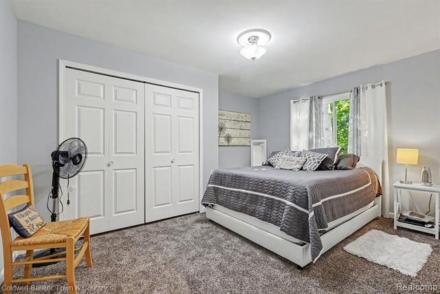 10802 Charring Cross Circle, Whitmore Lake, MI 48189
