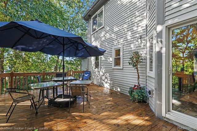 10802 Charring Cross Circle, Whitmore Lake, MI 48189