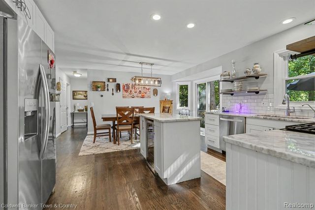 10802 Charring Cross Circle, Whitmore Lake, MI 48189