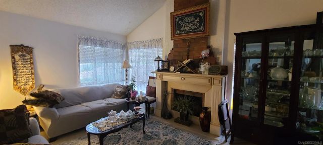 11037 Pallon Way, San Diego, CA 92124