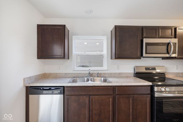 10807 Penwell Way, Indianapolis, IN 46235