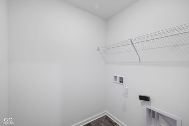 10807 Penwell Way, Indianapolis, IN 46235