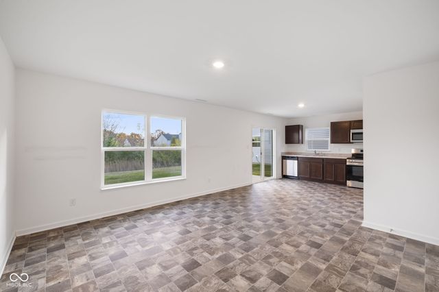 10807 Penwell Way, Indianapolis, IN 46235