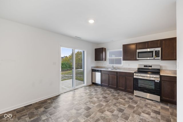 10807 Penwell Way, Indianapolis, IN 46235