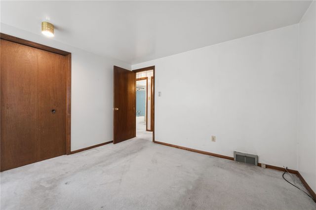 261 Shasta Dr, Plum Boro, PA 15239
