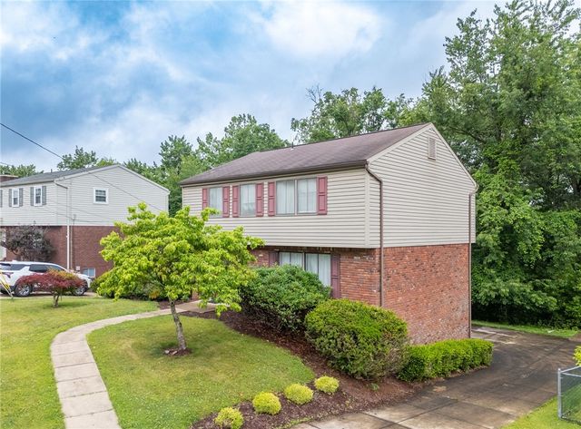 261 Shasta Dr, Plum Boro, PA 15239