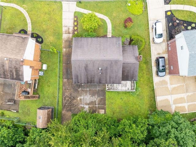 261 Shasta Dr, Plum Boro, PA 15239