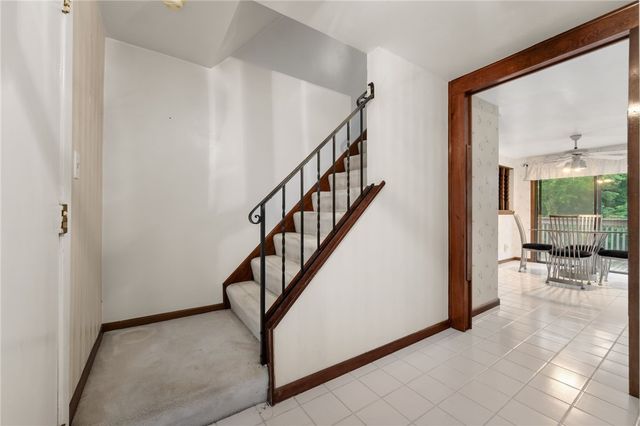 261 Shasta Dr, Plum Boro, PA 15239