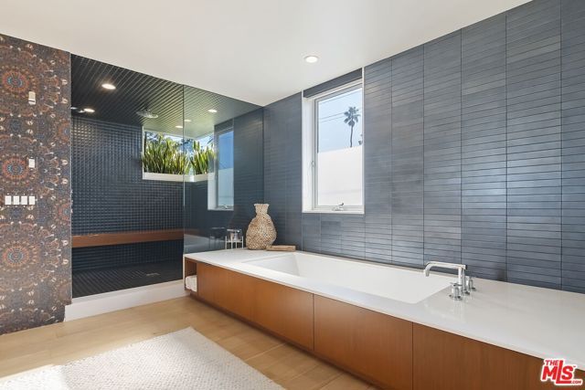 1220 Cabrillo Avenue, Venice (los Angeles), CA 90291