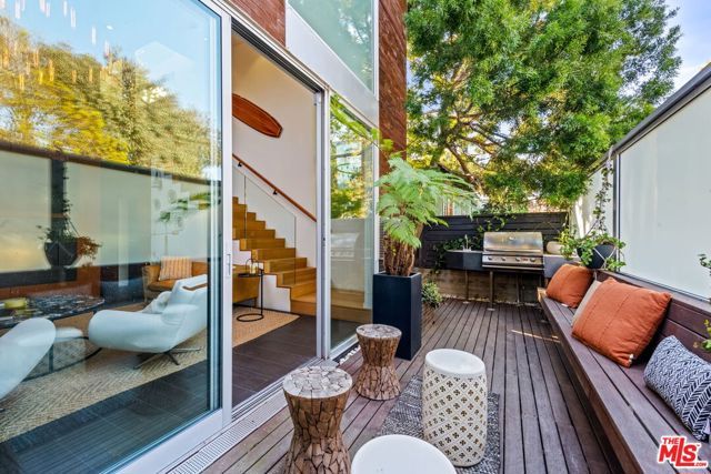 1220 Cabrillo Avenue, Venice (los Angeles), CA 90291