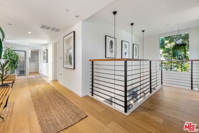 1220 Cabrillo Avenue, Venice (los Angeles), CA 90291