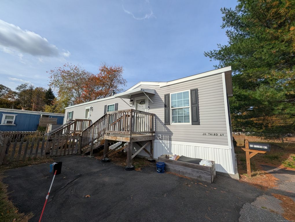 20 3rd Avenue, Shelton, CT 06484