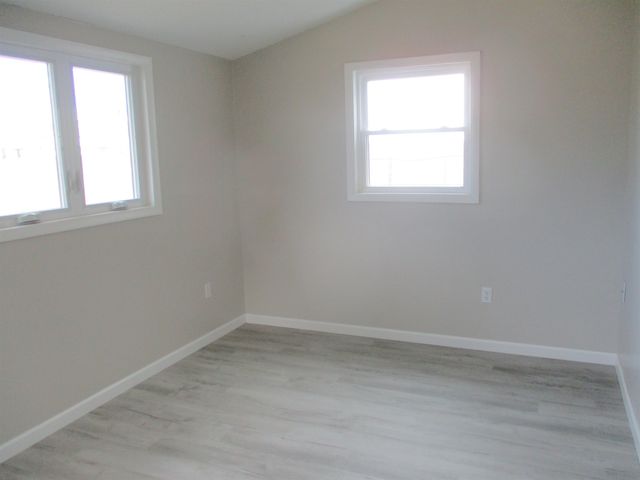 3206 W MacArthur Rd, Wichita, KS 67217