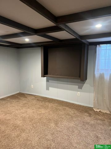 2322 Read Street, Omaha, NE 68112