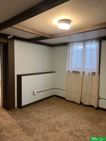 2322 Read Street, Omaha, NE 68112