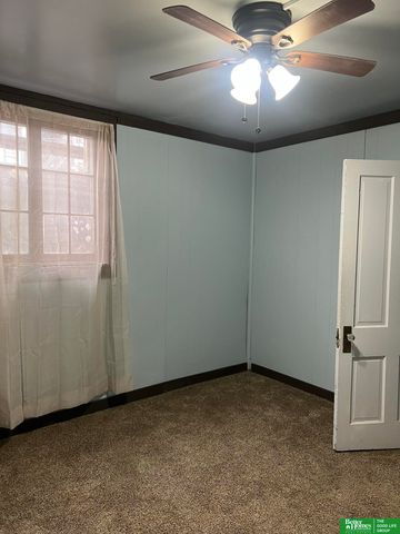 2322 Read Street, Omaha, NE 68112