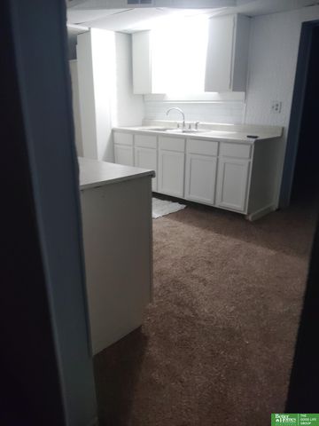 2322 Read Street, Omaha, NE 68112