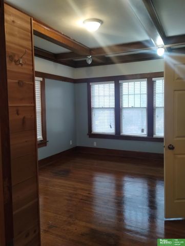 2322 Read Street, Omaha, NE 68112