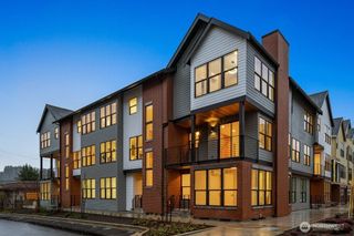 968 7th Ave NW (Homesite #5), Issaquah, WA 98027