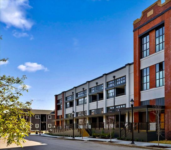 2424 E 18th Street, Chattanooga, TN 37404