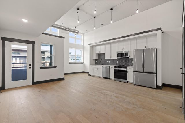 2424 E 18th Street, Chattanooga, TN 37404