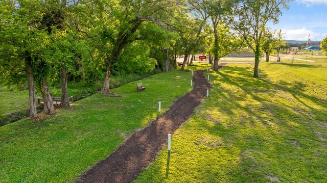 2424 E 18th Street, Chattanooga, TN 37404