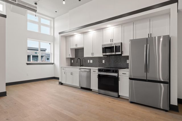 2424 E 18th Street, Chattanooga, TN 37404