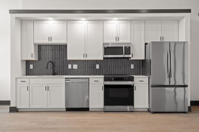 2424 E 18th Street, Chattanooga, TN 37404