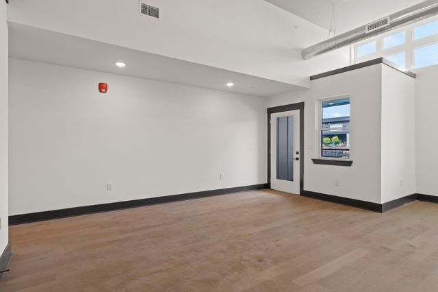 2424 E 18th Street, Chattanooga, TN 37404
