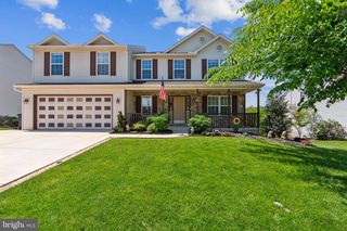 389 MOUNTAIN BL, Wernersville, PA 19565