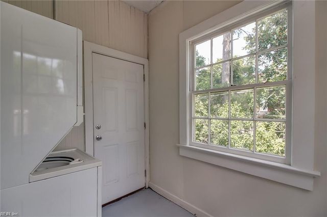 720 Redgate Ave Apt 3, Norfolk, VA 23507