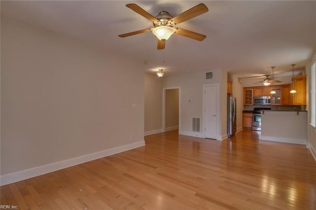 720 Redgate Ave Apt 3, Norfolk, VA 23507