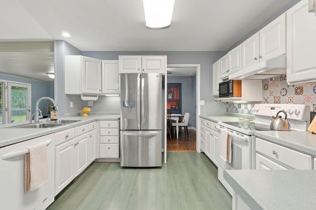 717 Memorial Parkway SW, Rochester, MN 55902