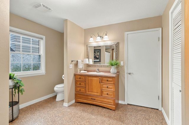 717 Memorial Parkway SW, Rochester, MN 55902
