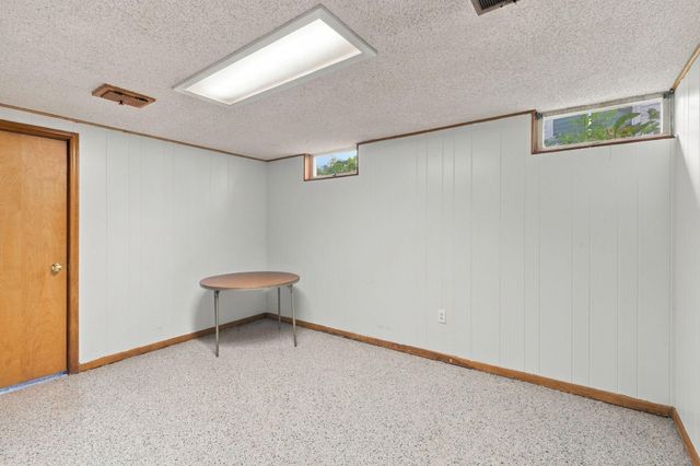 717 Memorial Parkway SW, Rochester, MN 55902
