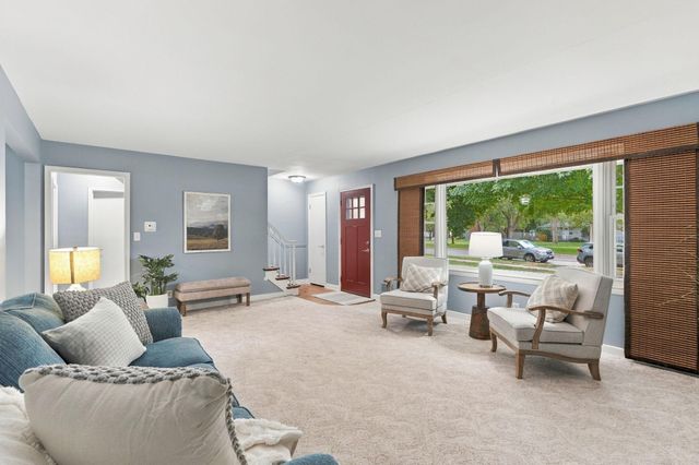 717 Memorial Parkway SW, Rochester, MN 55902