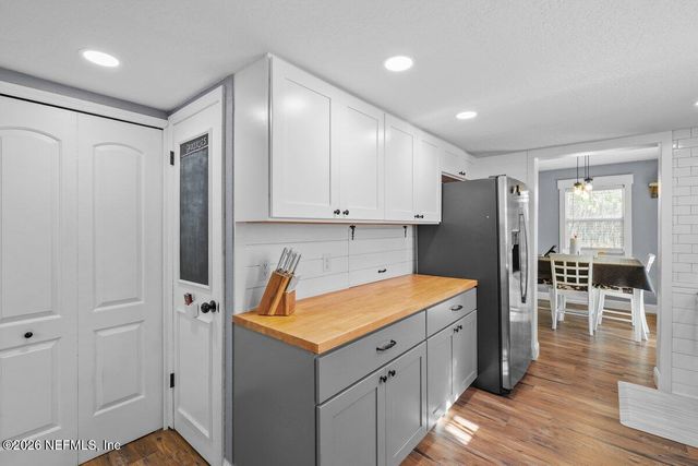 240 WHIRLWIND Loop, Hawthorne, FL 32640