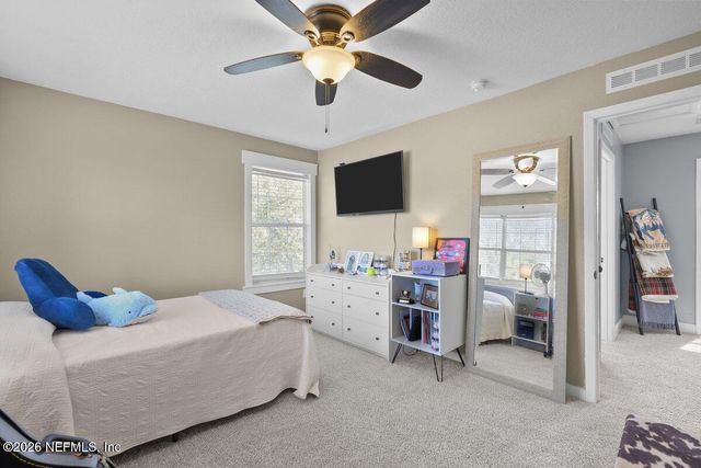 240 WHIRLWIND Loop, Hawthorne, FL 32640