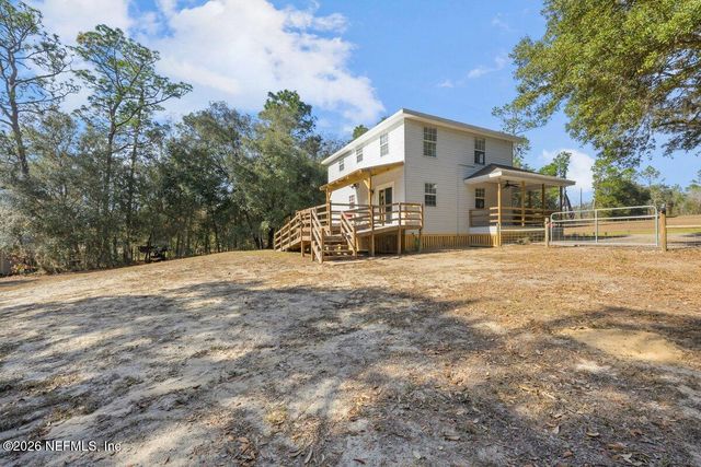 240 WHIRLWIND Loop, Hawthorne, FL 32640