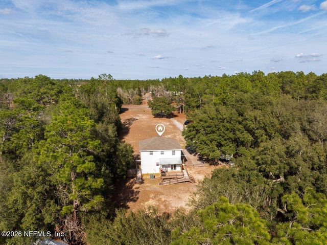 240 WHIRLWIND Loop, Hawthorne, FL 32640