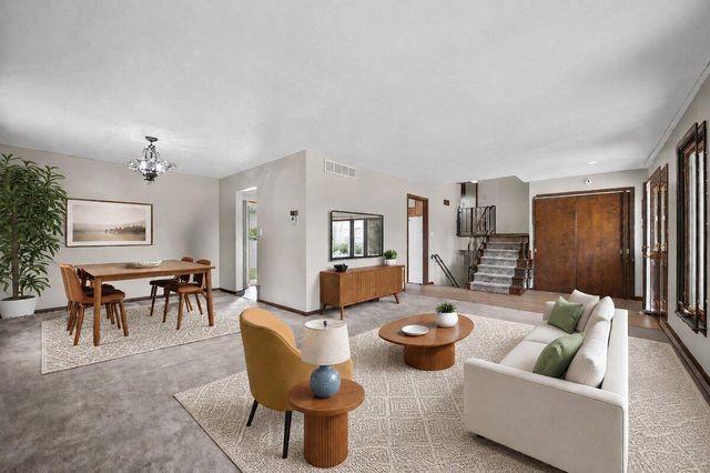 1045 Heather Lane, Munster, IN 46321