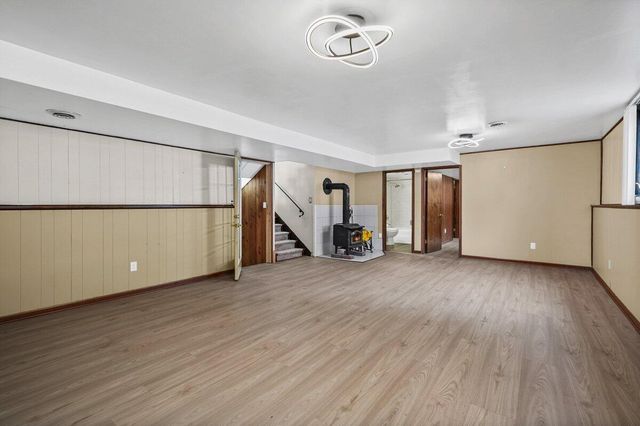 1045 Heather Lane, Munster, IN 46321