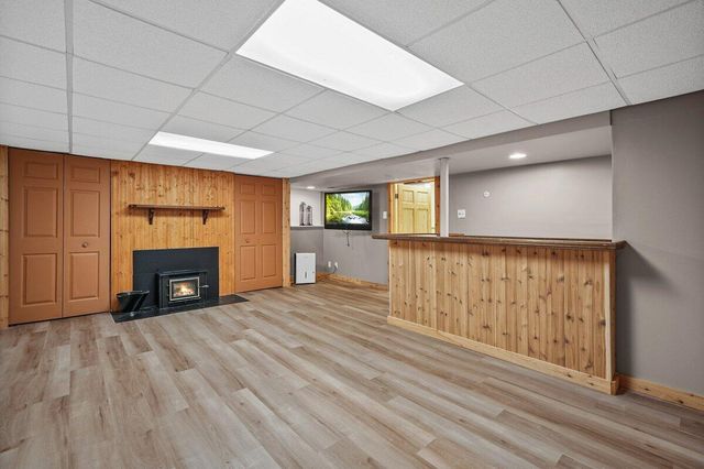 1045 Heather Lane, Munster, IN 46321