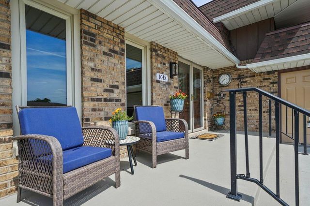 1045 Heather Lane, Munster, IN 46321