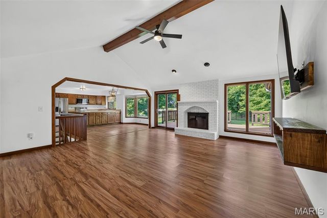 171 Hunters Pointe Drive, St Charles, MO 63304