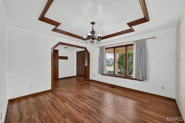 171 Hunters Pointe Drive, St Charles, MO 63304